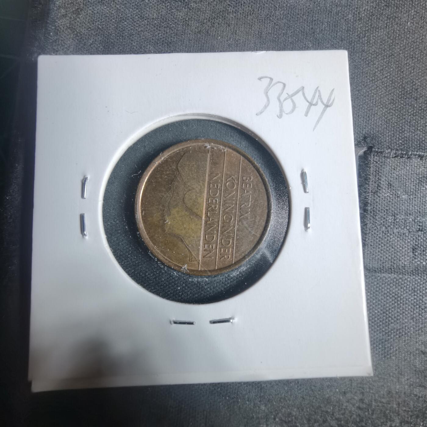 沼泽如烟--第933场 荷兰1982年五分