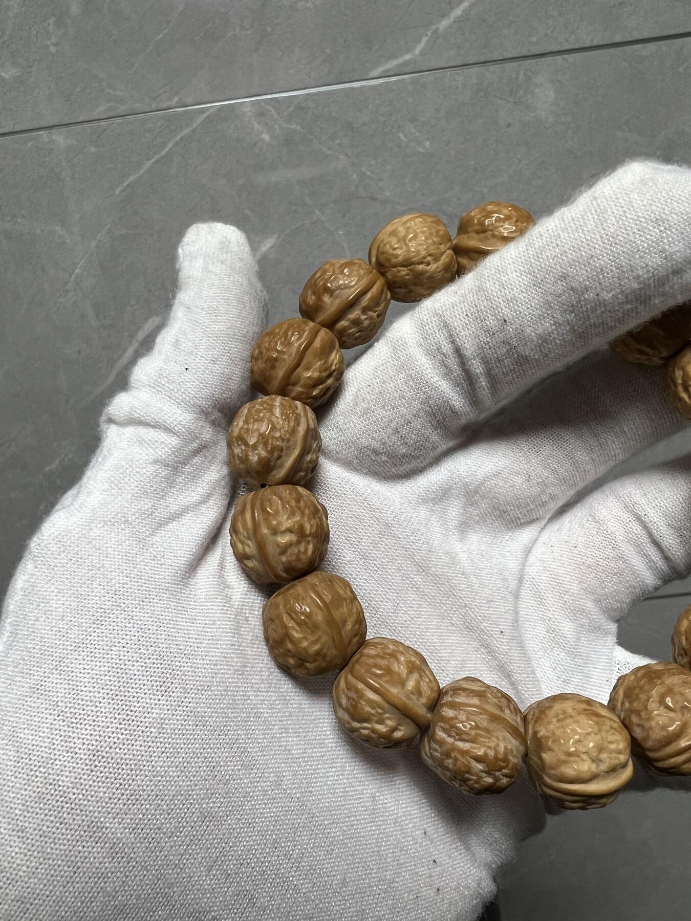 零元拍：W1-10精工猴头核雕手串15MM，润到没朋友