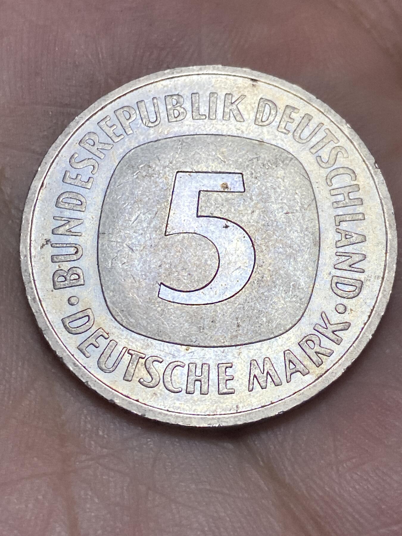 2025年第一百三十六场(总第一百六十二场）外国好品纸夹散币场(免佣金)