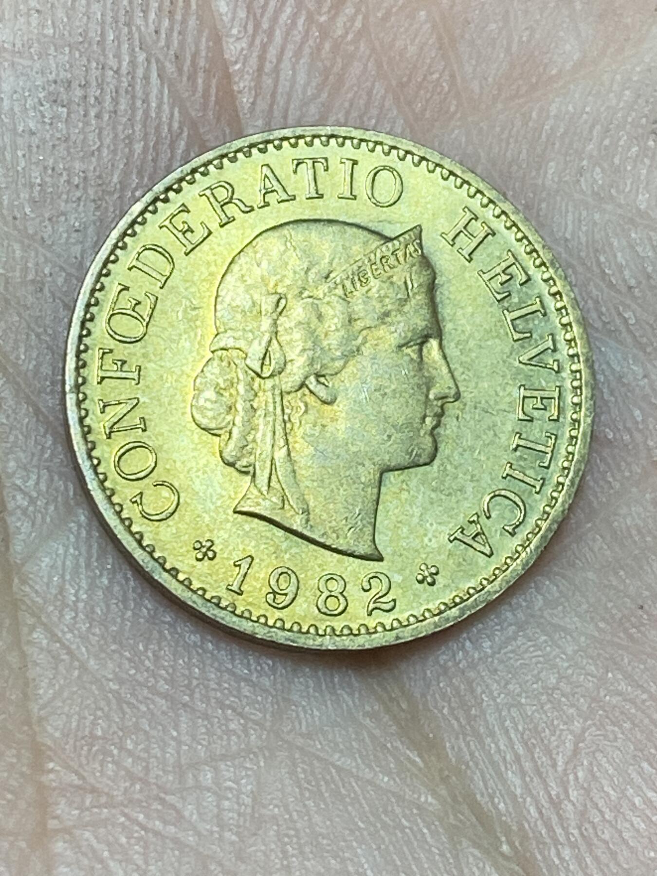 2025年第一百三十六场(总第一百六十二场）外国好品纸夹散币场(免佣金)