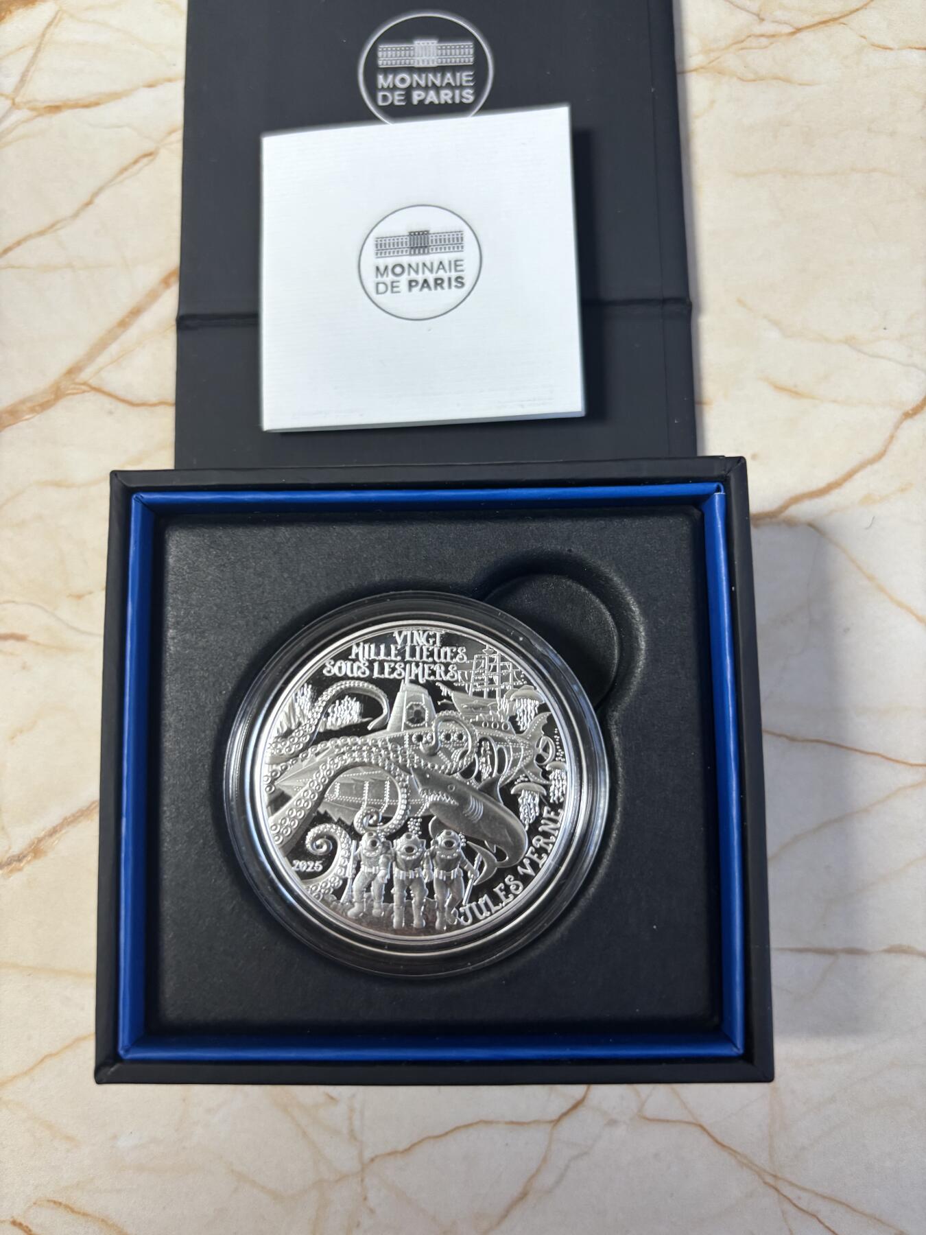 第186期拍卖 法国2025年儒勒凡尔纳120周年海底两万里10欧纪念银币，999银，22.2克，发行2500枚