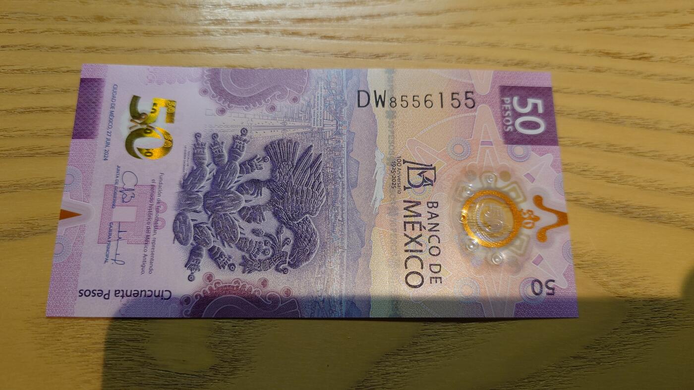 世界钱币～微拍第220期暨2025年第60期  最新货品（群里先挑剩）选购 2025年墨西哥50元塑料纪念钞 全新绝品号码DW2556199