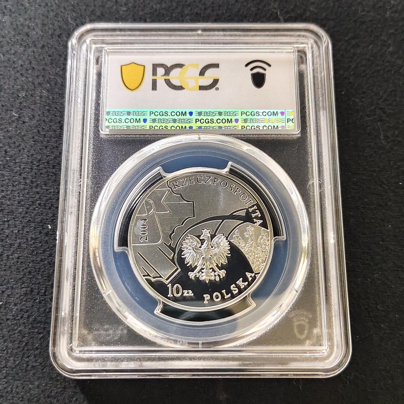 【全场包邮】纯粹捡漏拍487场（免费代拍第24场） 【收藏级·亚军分】波兰2004年10兹洛提警察部队85周年彩色精制纪念银币-PCGS PR68 DCAM（更高分6枚）