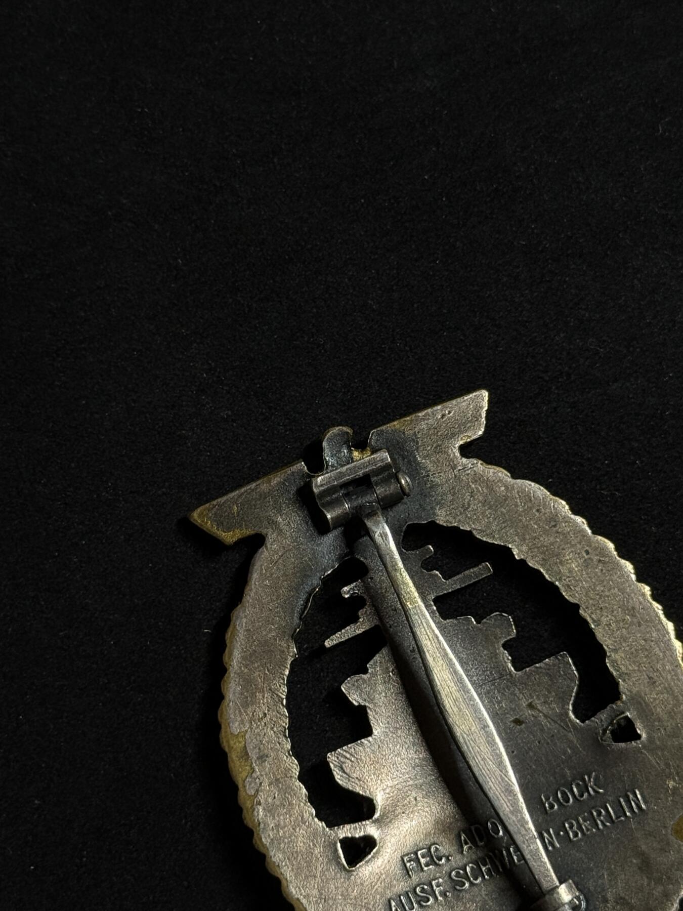 欢庆元旦！戎马世界章牌大赏第109期元旦大拍 德国二战公海舰队勋章，顿巴铜制，海军大厂什莫林场造