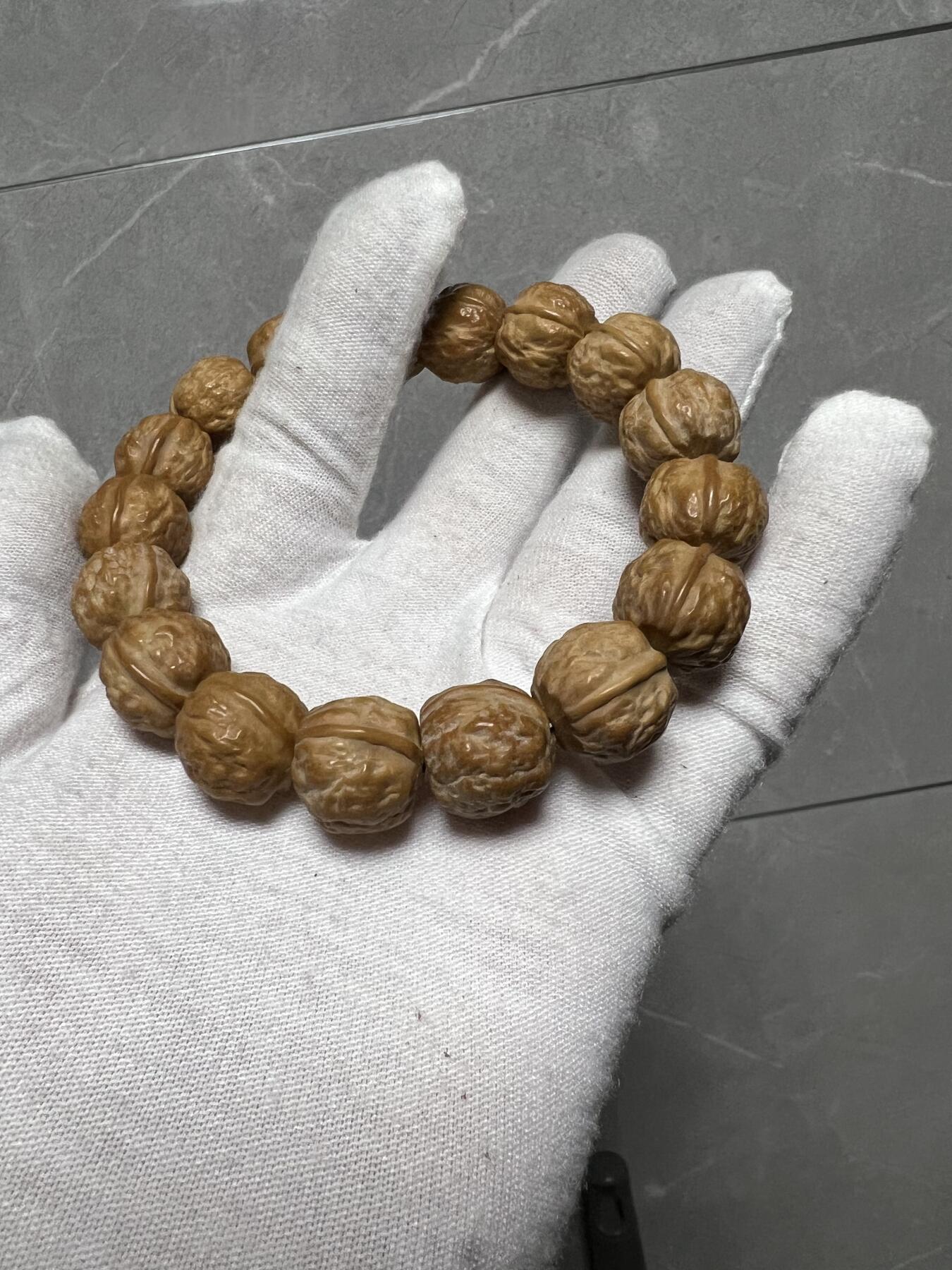 零元拍：W1-10精工猴头核雕手串15MM，润到没朋友