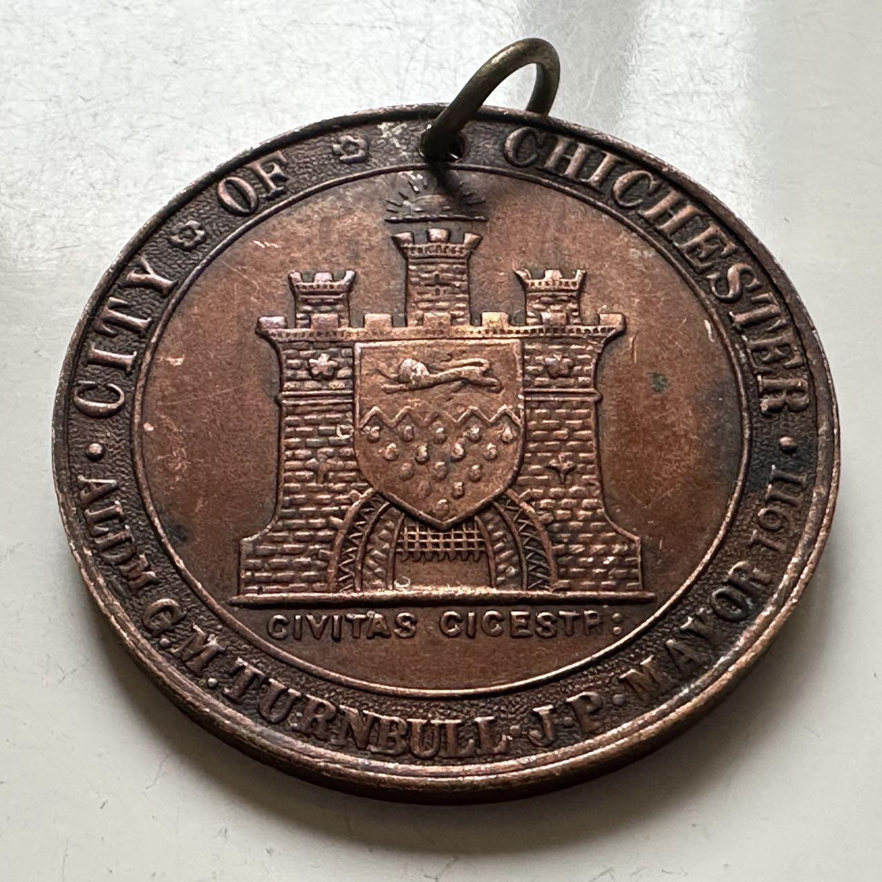 🌹外币初藏🌹🐯2025年第141场  每周二四六晚8️⃣点 接代拍 英国1911年乔治五世加冕纪念章 32毫米13克 齐切斯特市加冕庆典