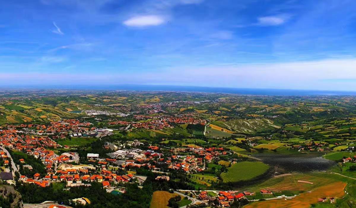 罕见罗马尼亚战争时期邮票《米哈伊尔一世国王》