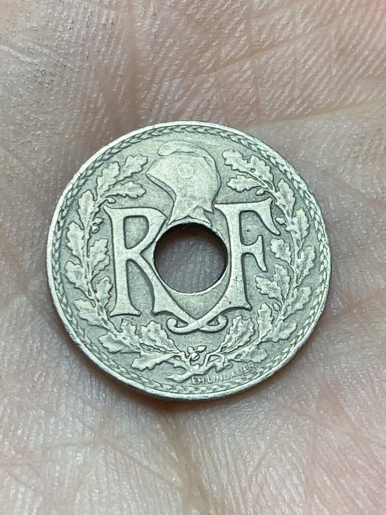 2025年第一百三十六场(总第一百六十二场）外国好品纸夹散币场(免佣金)