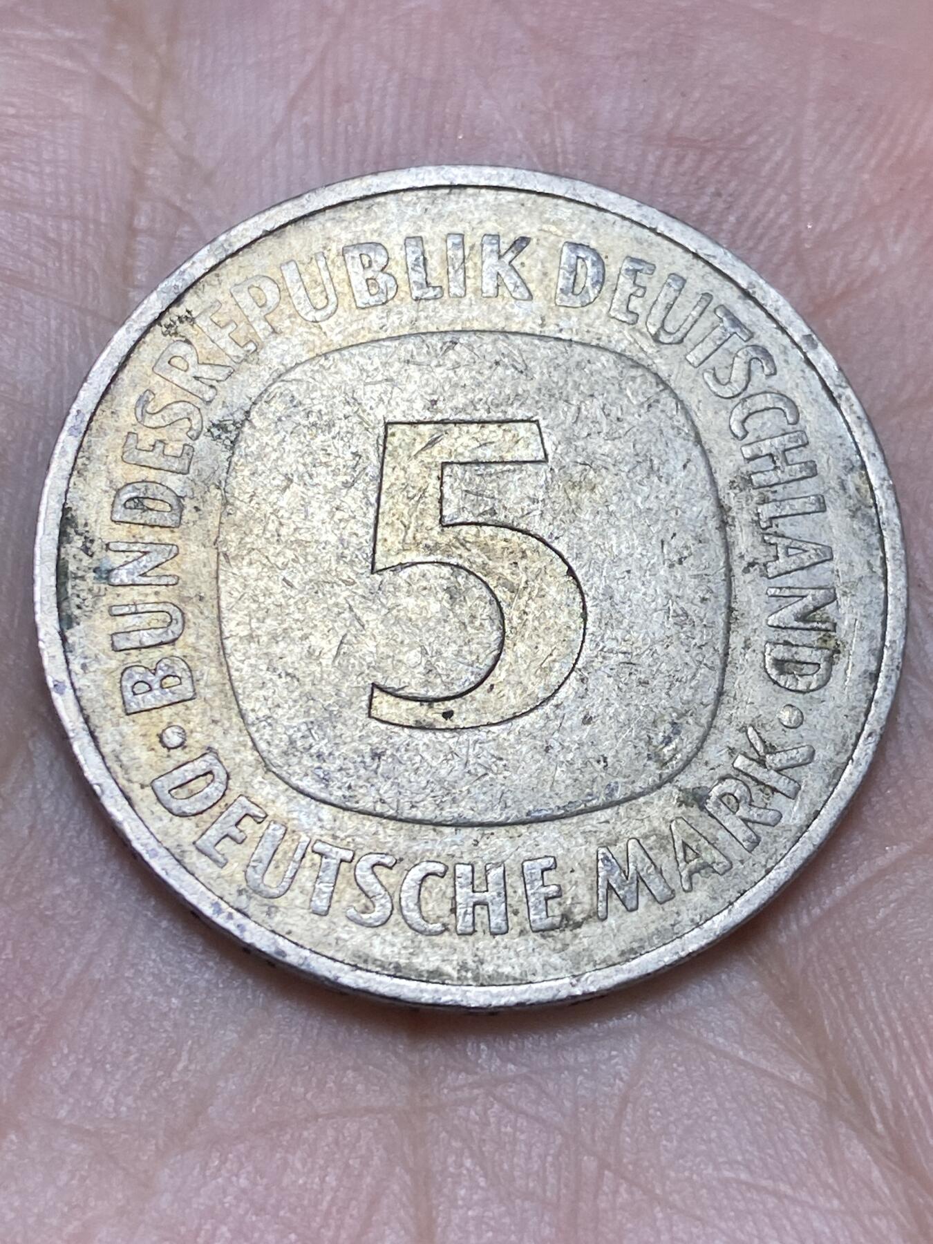 2025年第一百三十六场(总第一百六十二场）外国好品纸夹散币场(免佣金)