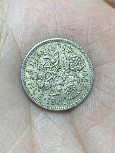 2025年第一百三十六场(总第一百六十二场）外国好品纸夹散币场(免佣金) - 英国🇬🇧1962年6便士(伊丽莎白二世青年桂冠第二版)