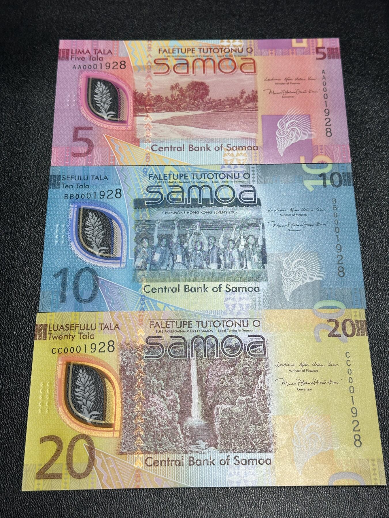 《外钞收藏家》第五百九十四期（畅拍场）（本平台长期征集拍品、欢迎藏友们联系合作） 萨摩亚5、10、20塔拉 3张全同号 首发冠 千位号1928 全新UNC