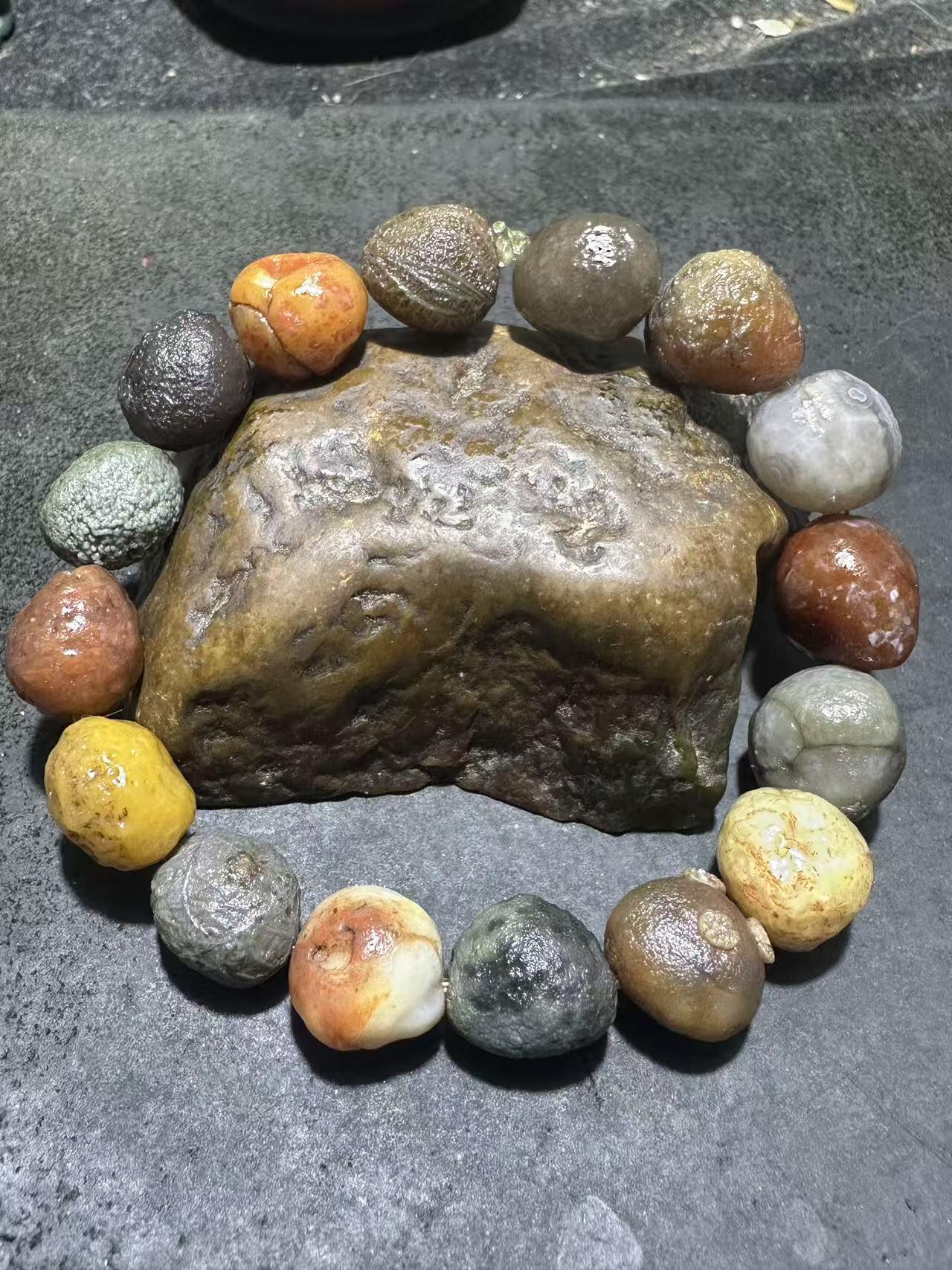 精美阿拉善多宝筋脉石原石手串一条，