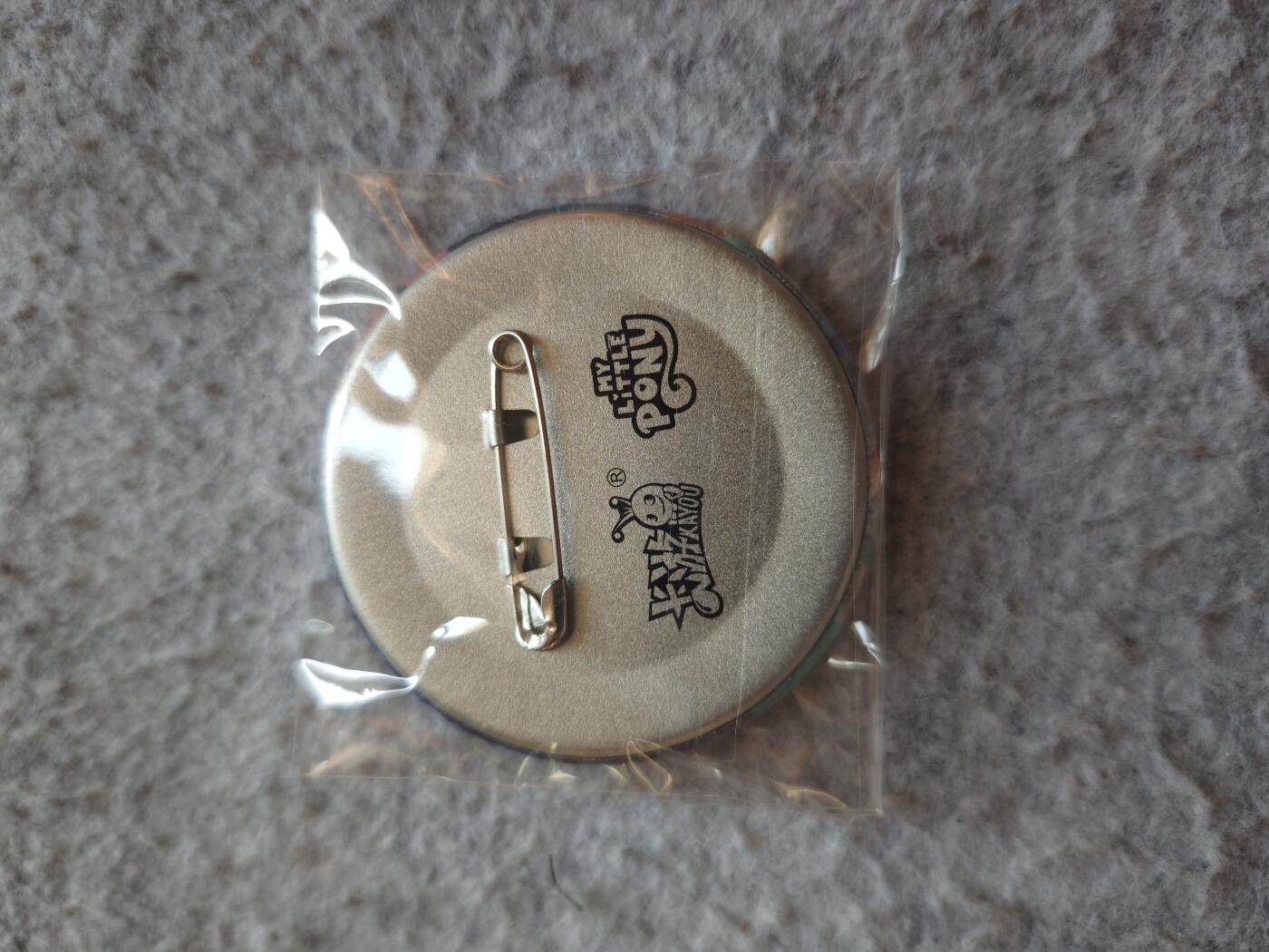 【随心含颖卡拍52期】卡游/集卡社/卡卡沃 抽卡机专场拍卖【无佣金】 卡游 小马宝莉 吧唧一个