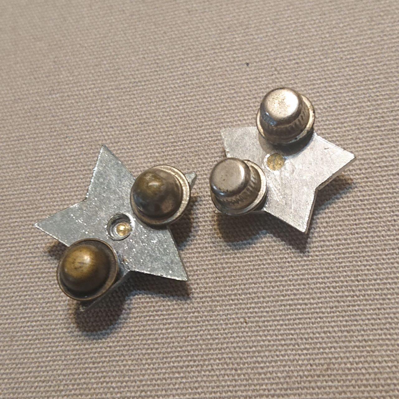 【第叁場】近代勋奖章徽章服饰杂项专场 周至柔同款—民国空军将官领花—不同版别各一枚