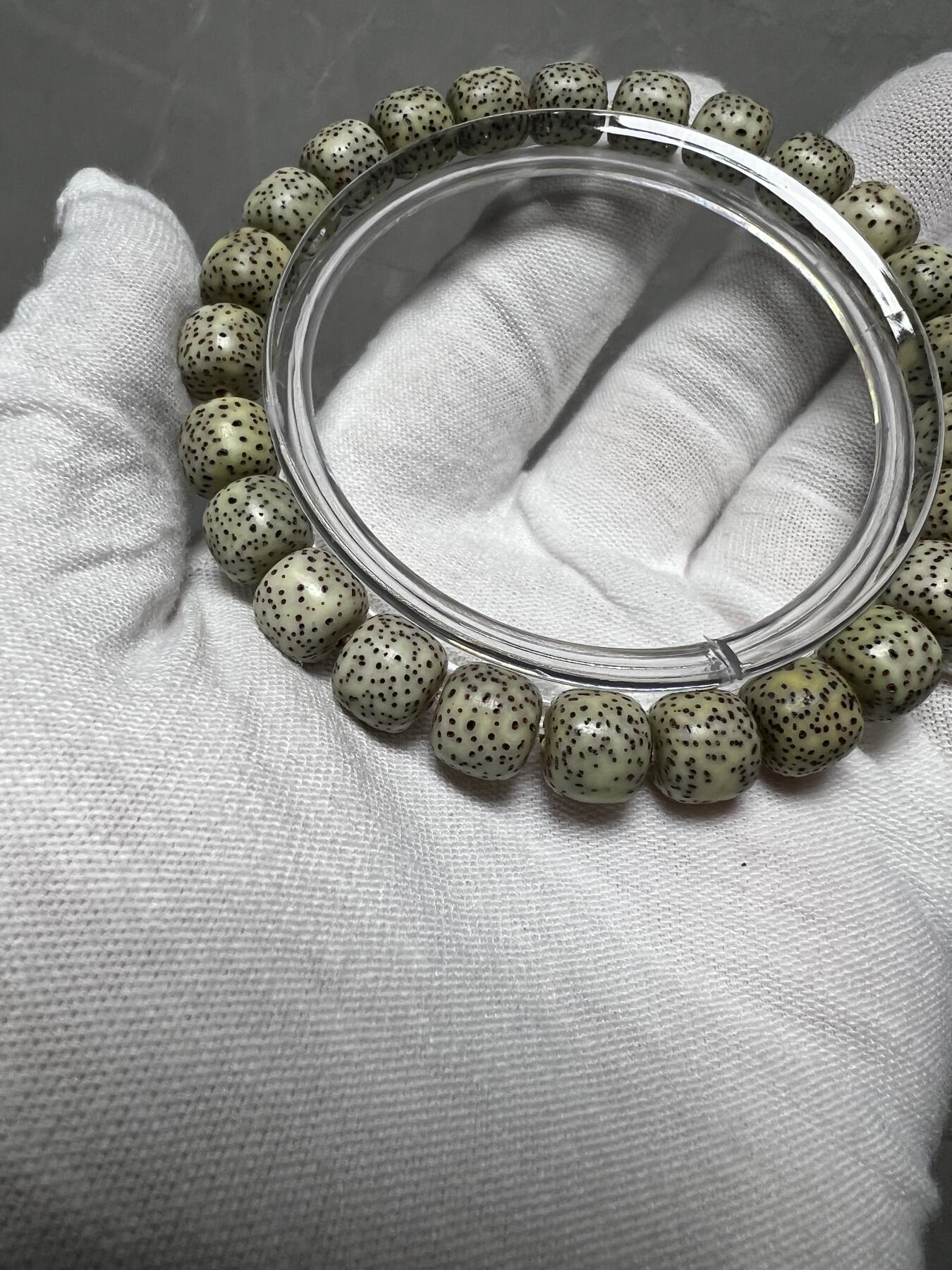 零元拍：W1-1海南纯原生态星月菩提手串，苹果珠8/9MM左右