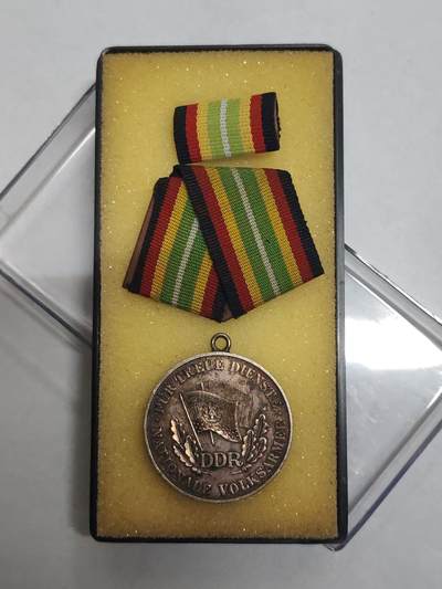 韵星假日拍卖第三十二期 -- Rimey Holidays Auction 32 - 民主德国银级圆满服役奖章带原盒略