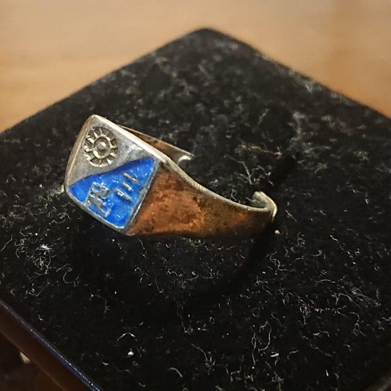 【第叁場】近代勋奖章徽章服饰杂项专场