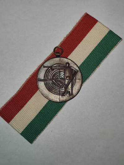 韵星假日拍卖第三十二期 -- Rimey Holidays Auction 32 - 匈牙利人民共和国早期人民军三级射击奖章
