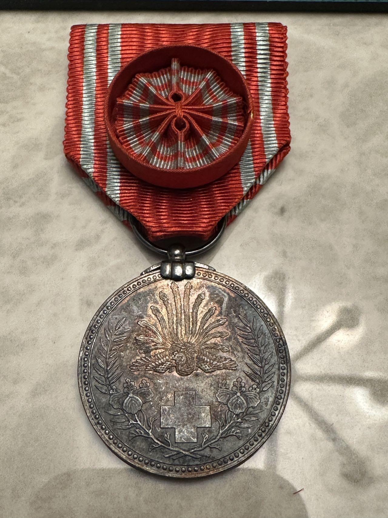 蒂克钱币-第52场 日本勋章徽章 专场 日本赤十字社 银章 带勋略 银章净重10g