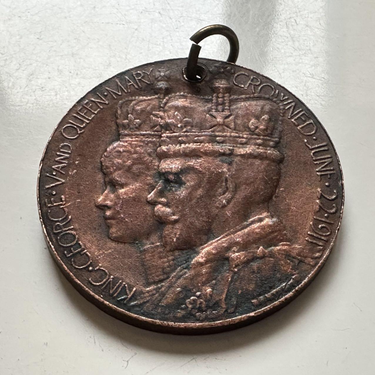 🌹外币初藏🌹🐯2025年第141场  每周二四六晚8️⃣点 接代拍 英国1911年乔治五世加冕纪念章 32毫米13克 齐切斯特市加冕庆典