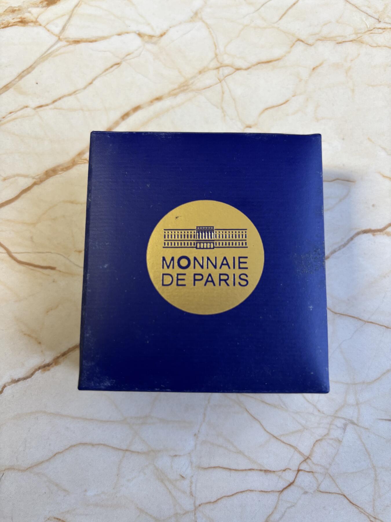 第186期拍卖 法国2014年中国生肖系列9马年精制10欧纪念银币，900银，22.2克，发行10000枚，有氧化