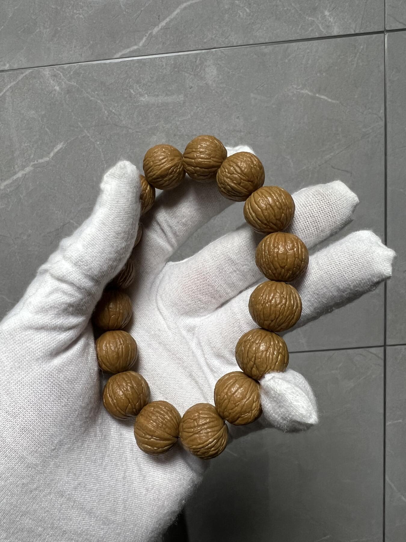 零元拍：W1-7猴头凤羽15.5MM原生态手串，已做打底保养