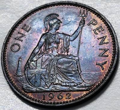 文馨钱币收藏第 285 场，【 长期接收代拍品】银币，评级币，散币场 - 双彩极美品 1962 年英国伊丽莎白二世 1 便士大铜币