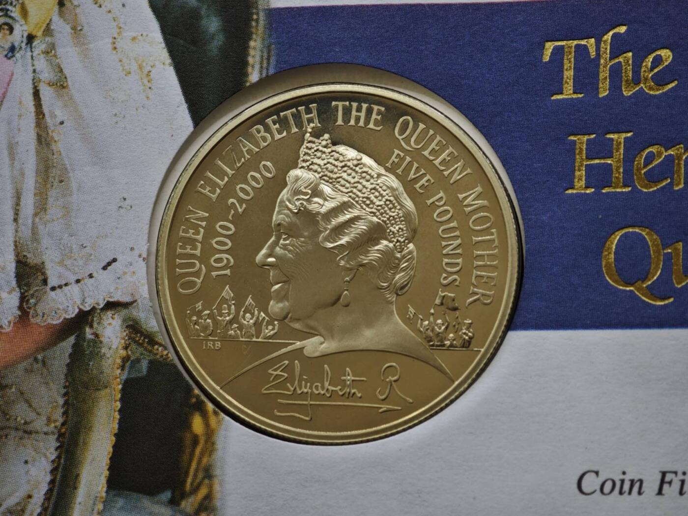 【淘币小摊】实时拍第八百三十拍   银币套币场   满百包邮可预留二周 每周一统一发货   英国2000年女王母亲5镑精制银币