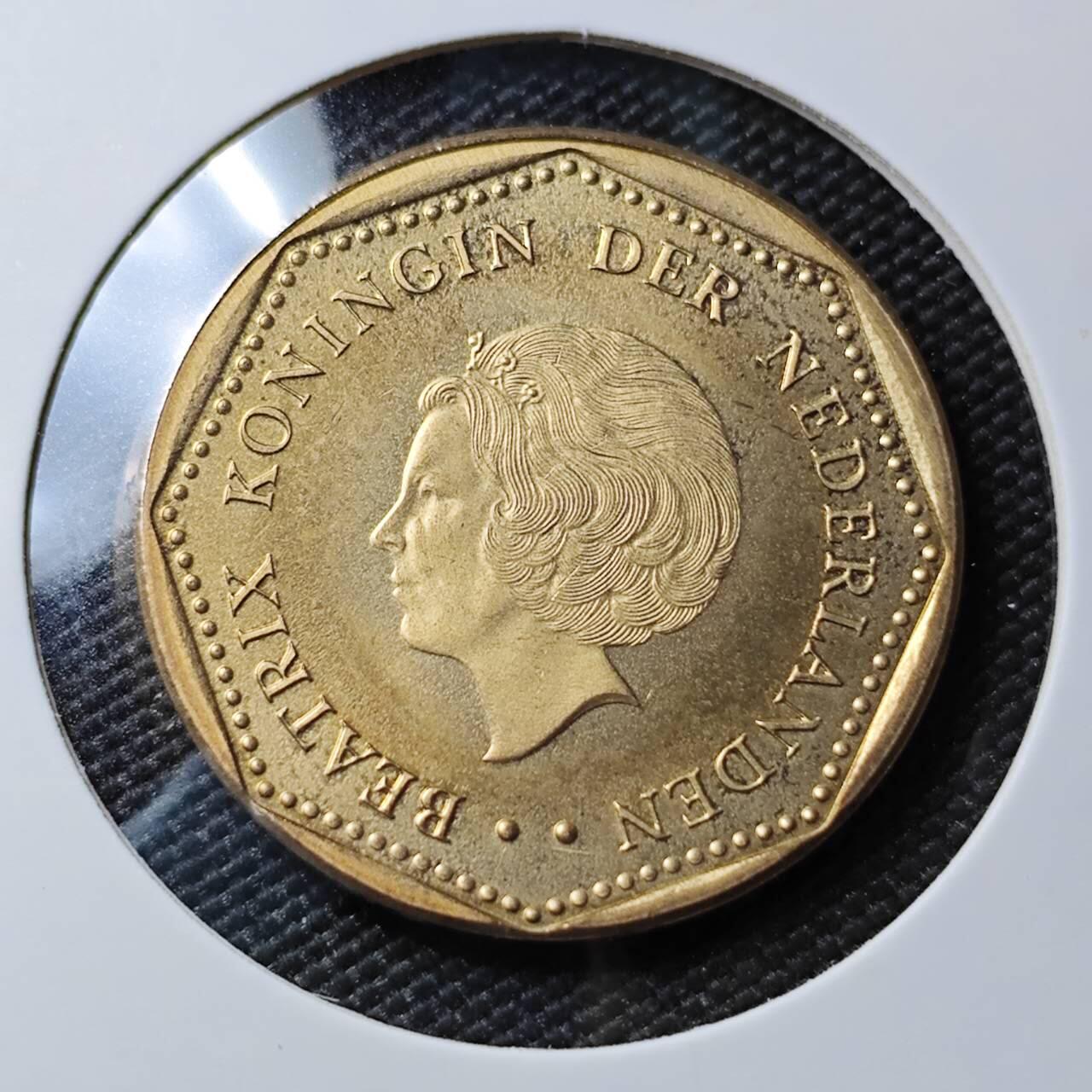 KK钱币收藏小铺 第380期  2月预留时间 周末发货   2002荷属安地列斯2盾 好品