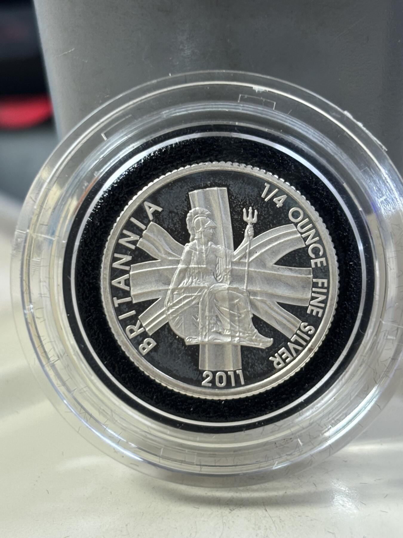 第186期拍卖 英国2011年不列颠女神系列精制纪念银币4枚全套，958银，32.45克/16.22克/8.11克/3.24克，有氧化