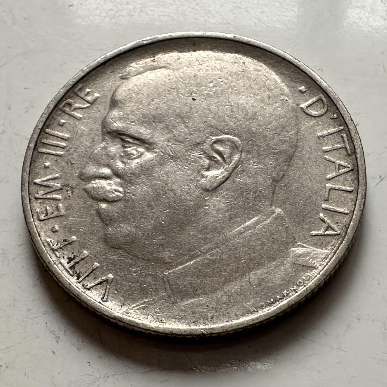 🌹外币初藏🌹🐯2025年第141场  每周二四六晚8️⃣点 接代拍 意大利1925年50分 齿边