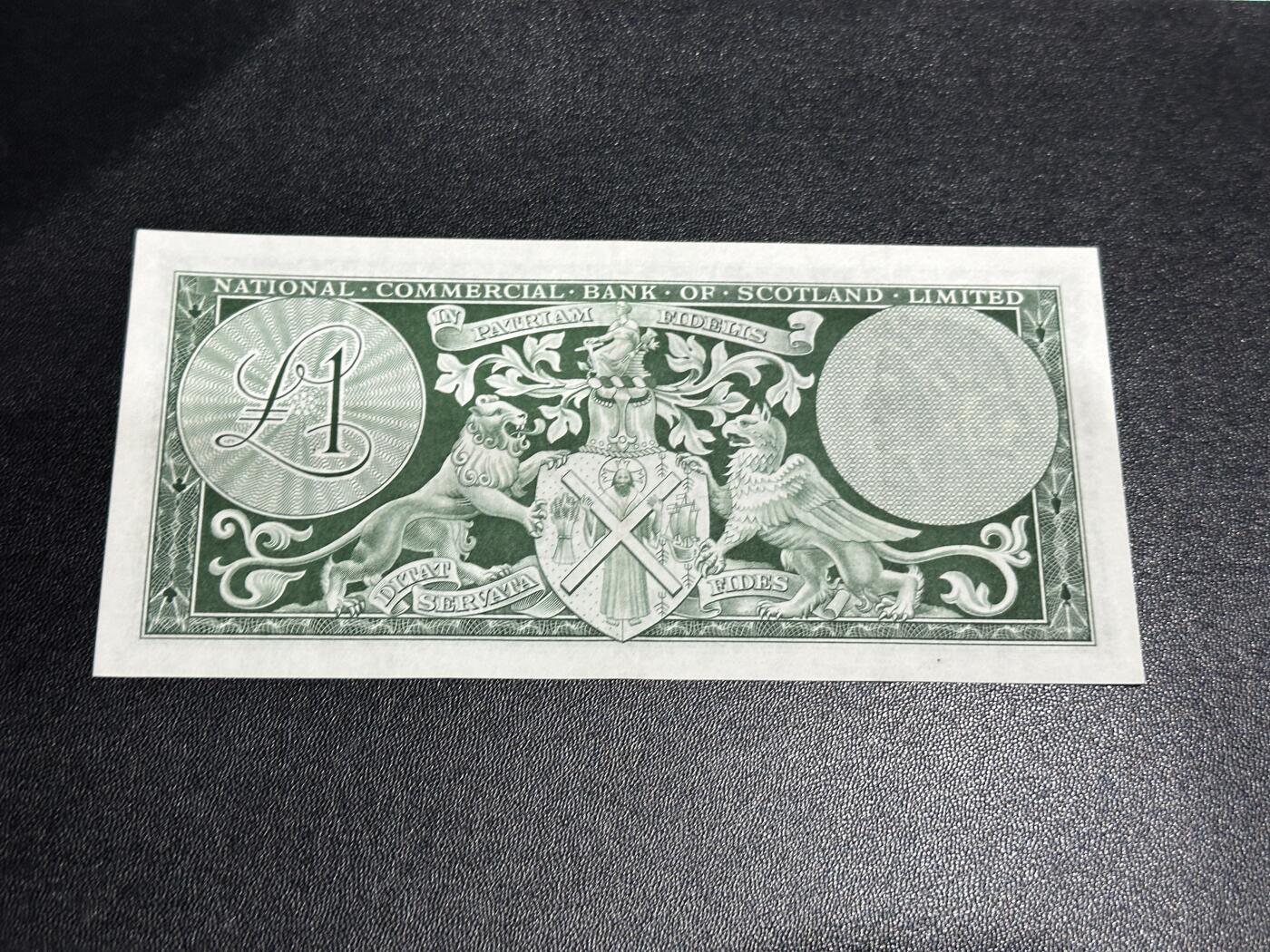 《外钞收藏家》第五百九十四期（畅拍场）（本平台长期征集拍品、欢迎藏友们联系合作） 1981年苏格兰国民商业银行1镑 有折 品相如图