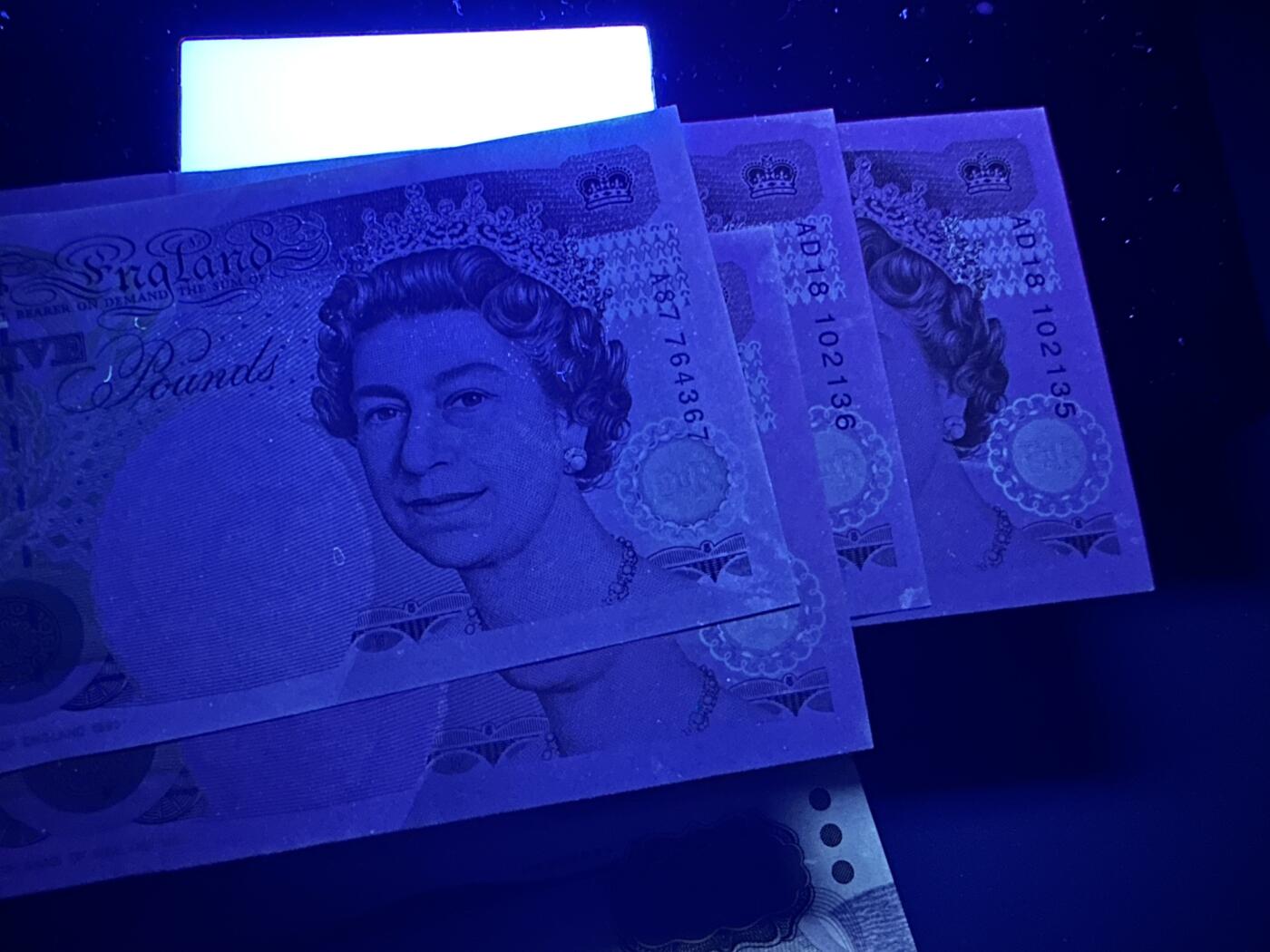 《外钞收藏家》第五百九十四期（畅拍场）（本平台长期征集拍品、欢迎藏友们联系合作）