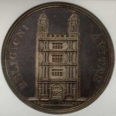 掌中浮雕-藏着的欧洲第046场 - NGC MS62 ：20世纪初英国著名学院斯托尼赫斯特学院颁发的纪念银章，45mm，著名的《福尔摩斯探案集》作者阿瑟•柯南•道出自该学院