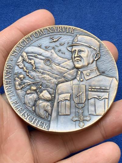 《竞宝斋》第448场 周日，周一，2场连拍 （全场包邮） - 1940-1945纳尔维克战役纪念章 109.8克 60.6mm