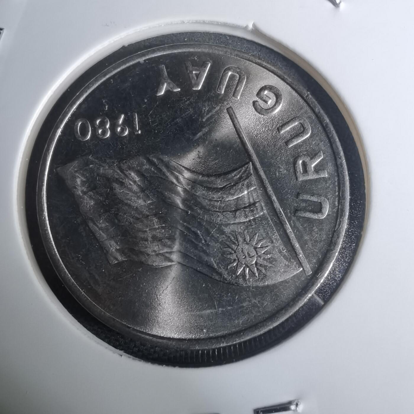 沼泽如烟--第935场 乌拉圭1980年5比索