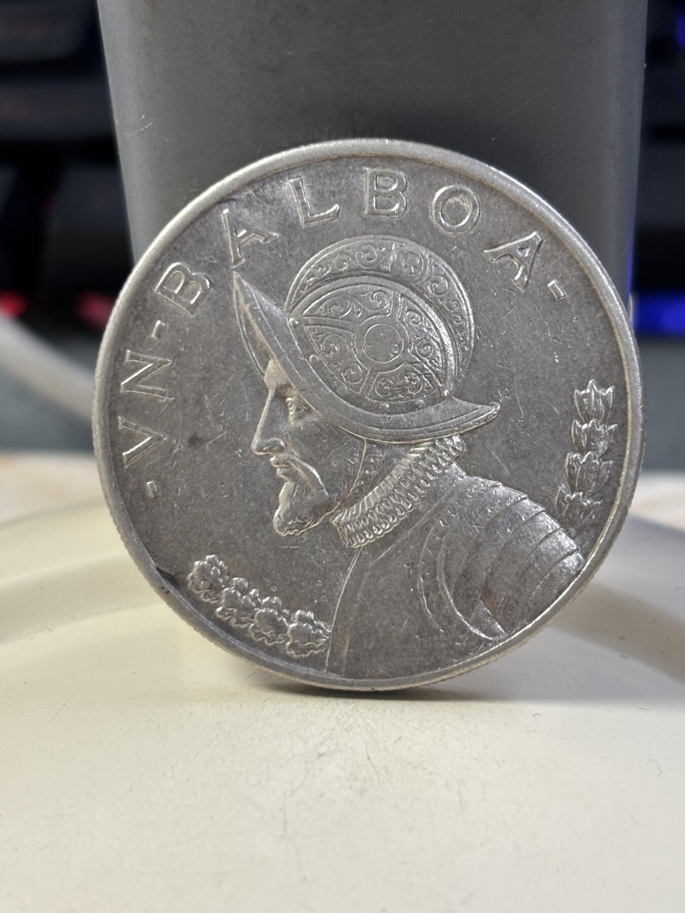 第185期拍卖 巴拿马1937年1巴波亚26.73克纪念银币，900银，