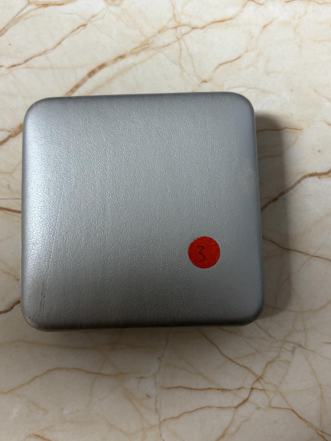 第186期拍卖 哈萨克斯坦2012年昆虫动物系列螳螂1盎司纪念银币，925银，发行4000枚