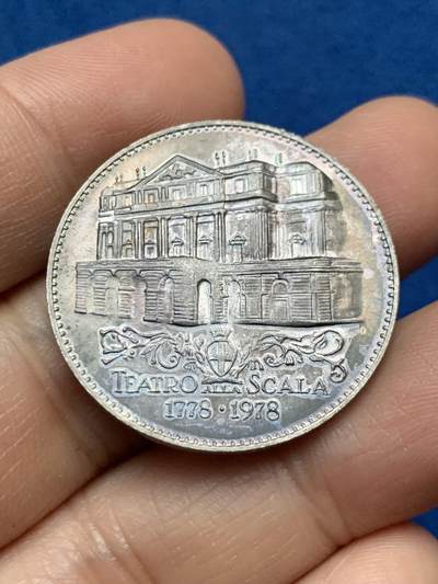 《竞宝斋》第448场 周日，周一，2场连拍 （全场包邮） - 斯卡拉歌剧院建院200周年纪念银章，正面为意大利著名作曲家朱塞佩·威尔第侧面浮雕肖像，12.35克，30.5mm，925银。