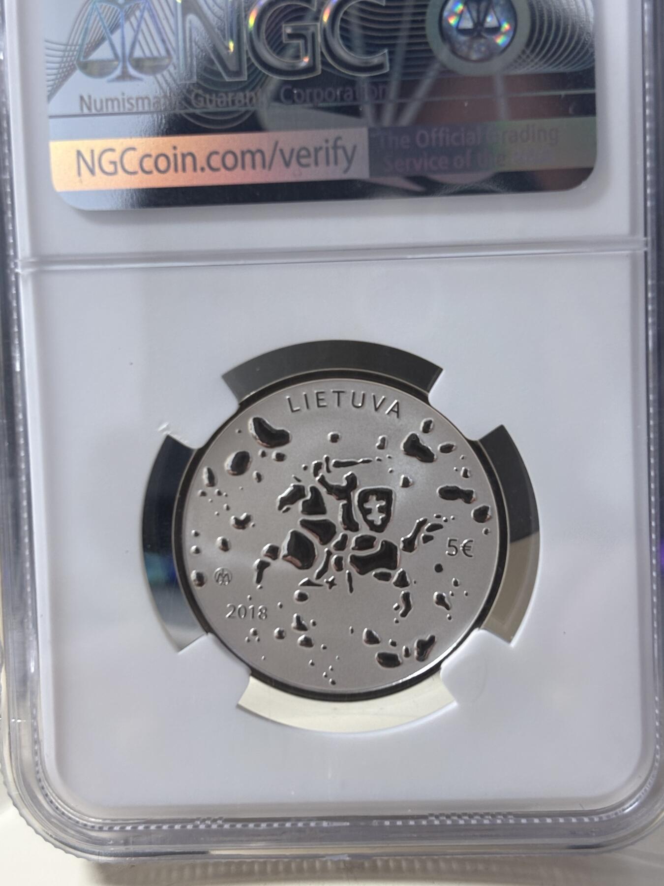 第186期拍卖 获奖立陶宛2018年传统庆典仲夏夜纪念银币NGC-PF70，925银，12.44克，发行3000枚，获2020年克劳斯年度最佳银币大奖