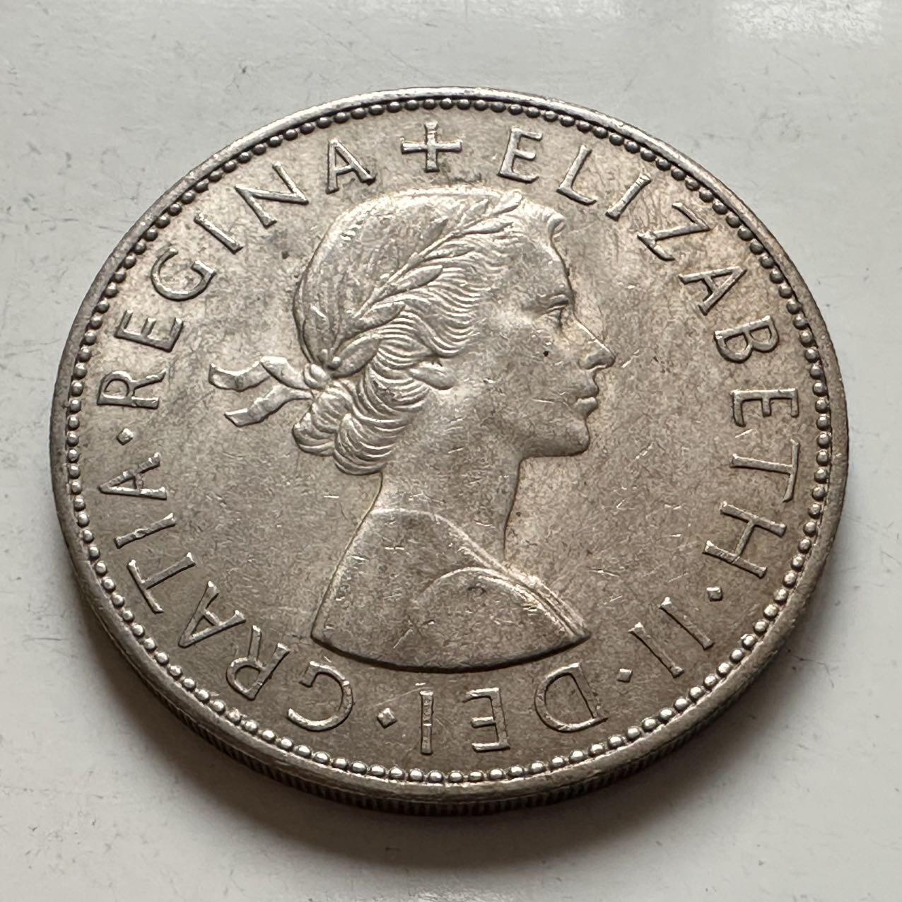 🌹外币初藏🌹🐯2025年第141场  每周二四六晚8️⃣点 接代拍 英国1966年半克朗 b