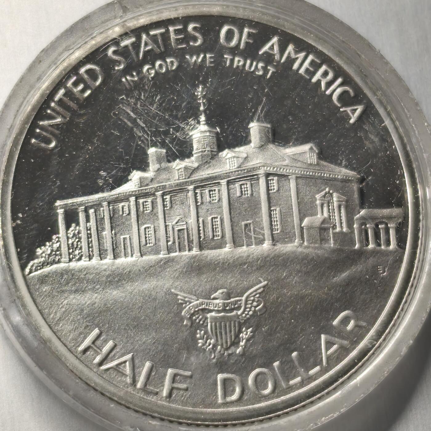 老蟹的宝藏🏴‍☠️ V 美国1982年1/2美元银币纪念币Composition	Silver (.900) Weight12.5 g