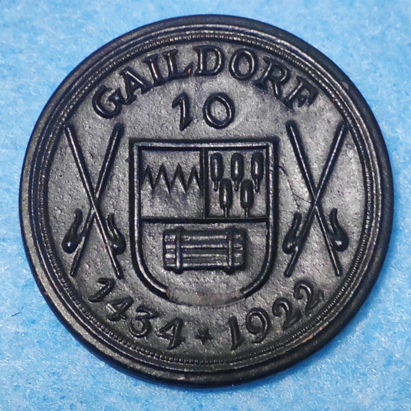 12月14日 🌏全球币章 珍品：1922年，德国，盖尔多夫10马克，陶瓷，紧急币，原盒3枚套，直径约40.5mm，41.5mm，43mm，重约：9g，10g，11g，全套综合近unc品相