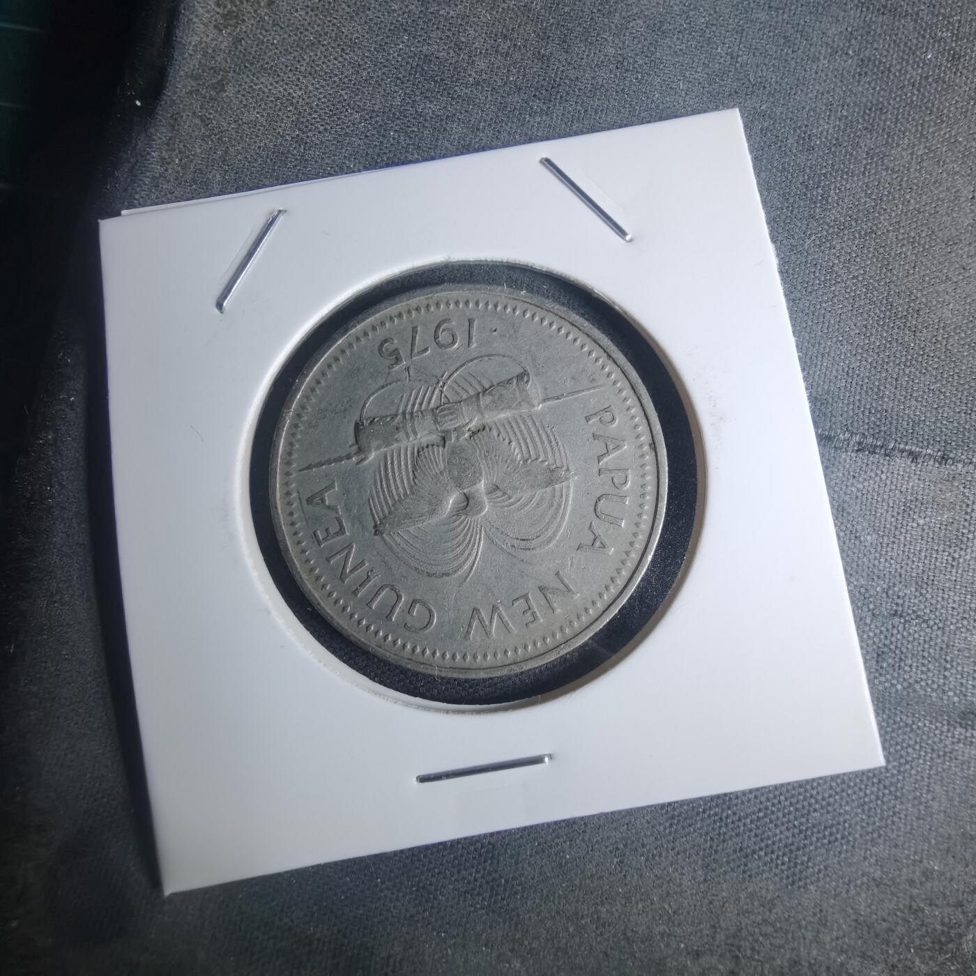 沼泽如烟--第935场 巴布亚新几内亚1975年20托伊