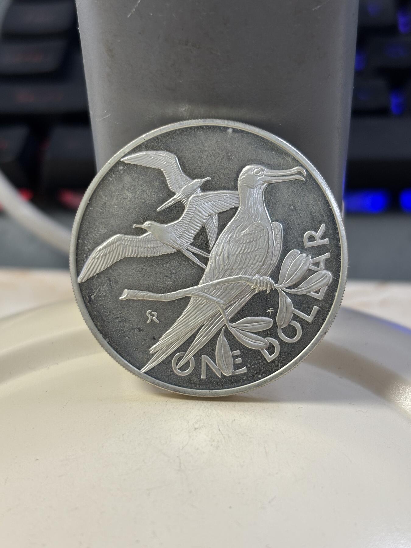 第185期拍卖 维尔京1973年动物鸟类纪念银币，925银，25.7克