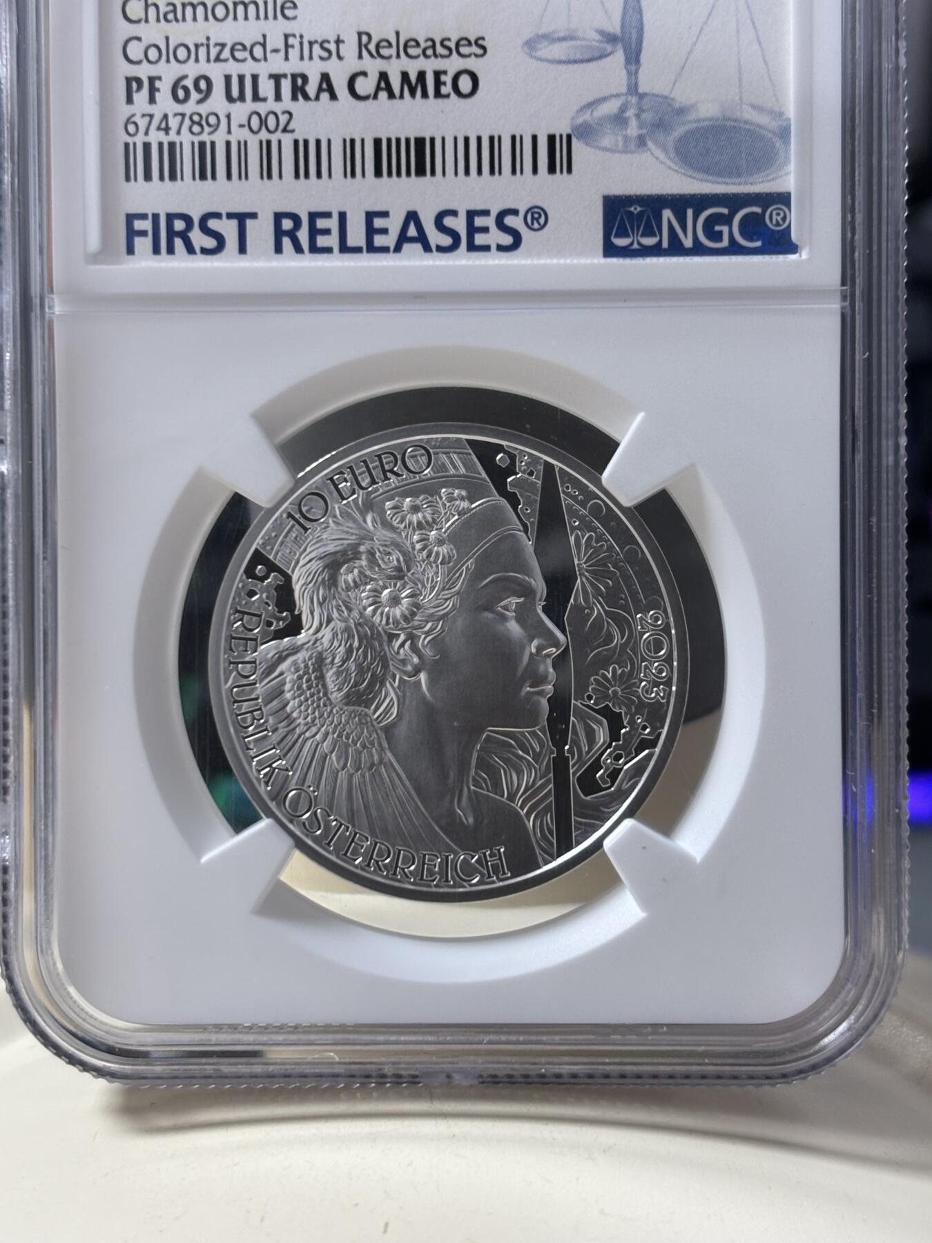 第186期拍卖 奥地利2023年花语系列洋甘菊1/2盎司纪念银币NGC-PF69首无原盒证书，925银，发行30000枚