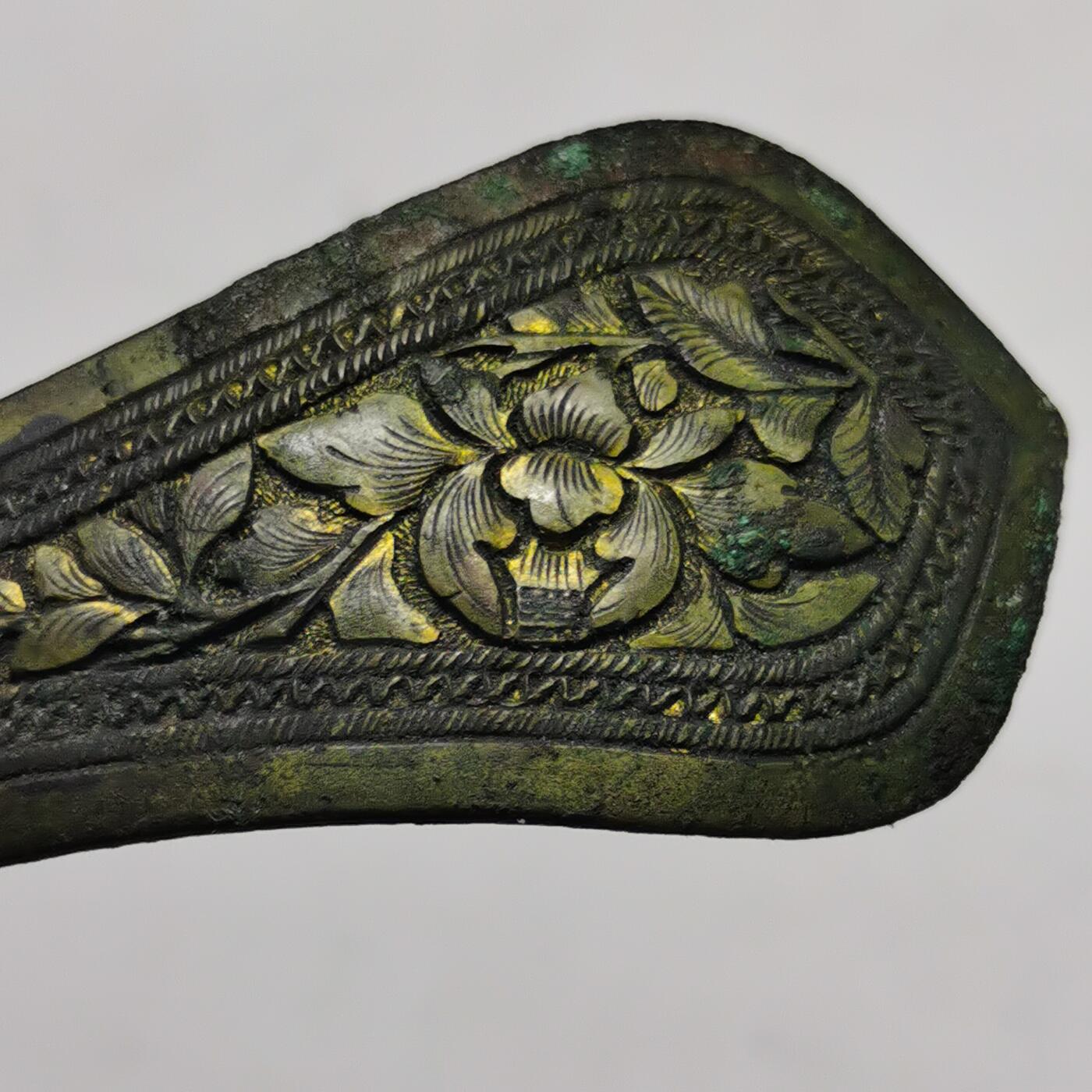 杂件专场89期 清代鎏金花纹发簪，带钢印款