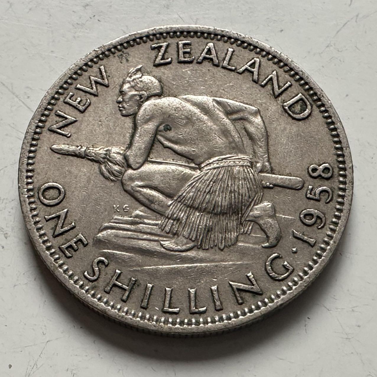 🌹外币初藏🌹🐯2025年第141场  每周二四六晚8️⃣点 接代拍 新西兰1958年一先令