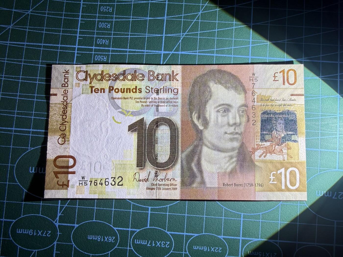 【炜奕收藏】，第五十三期 2009年苏格兰克莱斯戴尔银行10镑，UNC品相，WHS首发冠