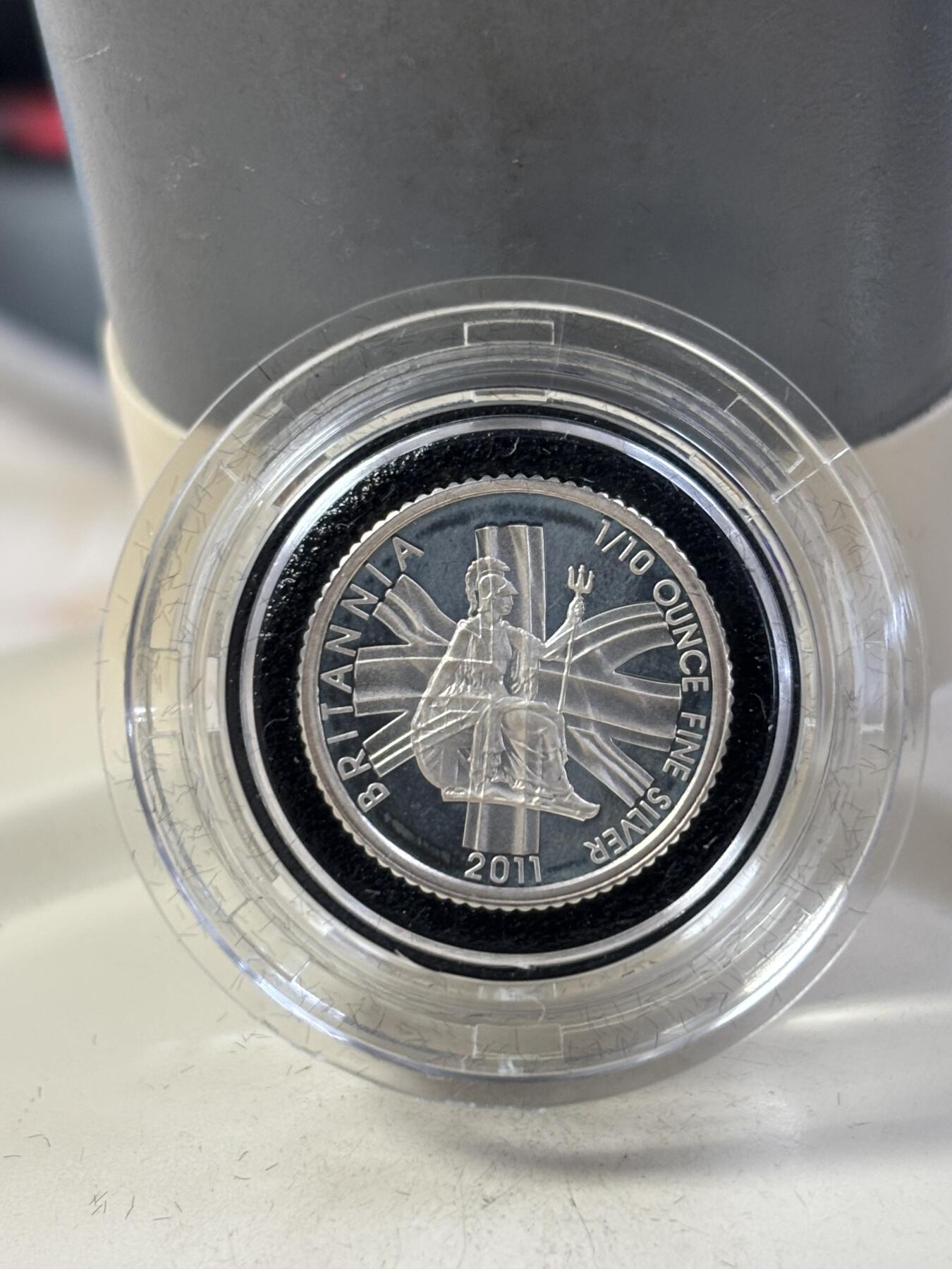 第186期拍卖 英国2011年不列颠女神系列精制纪念银币4枚全套，958银，32.45克/16.22克/8.11克/3.24克，有氧化